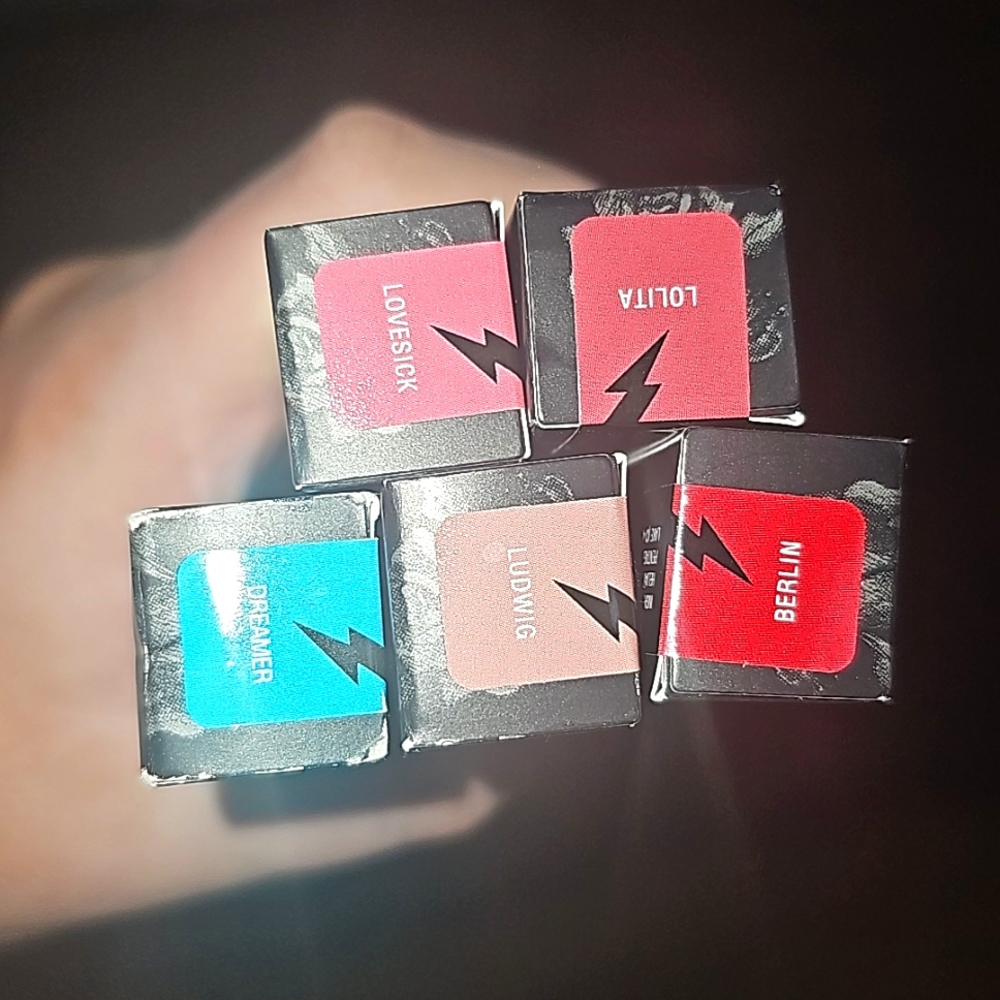 KVD Everlasting Liquid Lipstick 💄💋 - Picture 2 of 6